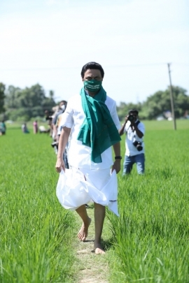 ”எடப்பாடி பழனிசாமி விவசாயி அல்ல – வி�